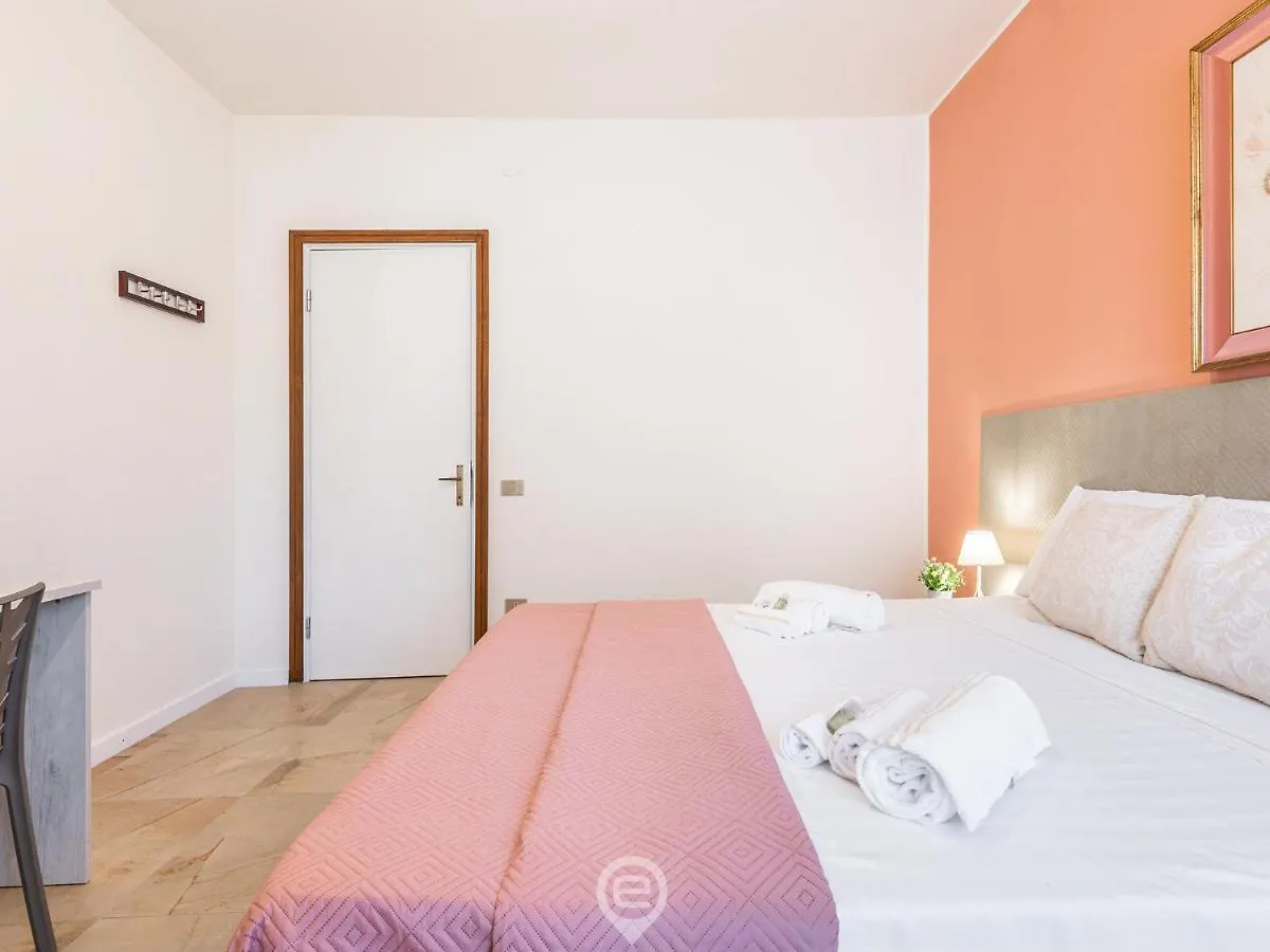 Cagliari Diamond Apartment 0*,